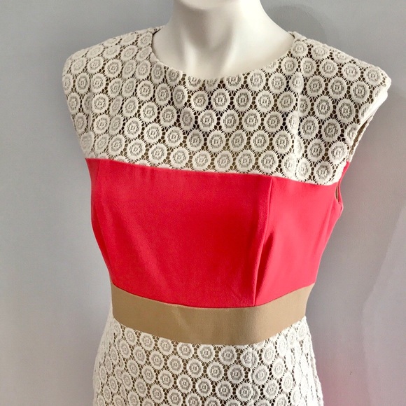 Studio One • Sheath dress in Ivory & Pink crochet - Picture 2 of 8